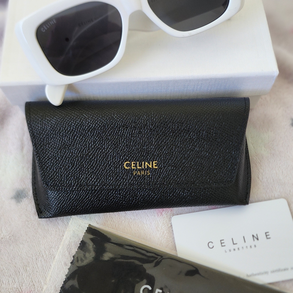 Fashion White Sunglasses - Picture 3 of 7